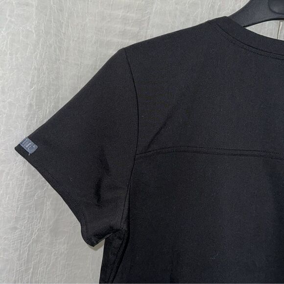 MEDCOUTURE L Touch Black Short Sleeve One Pocket V-Neck Scrub Top - Picture 10 of 15
